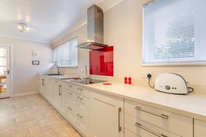 Photo 25- click for photo gallery